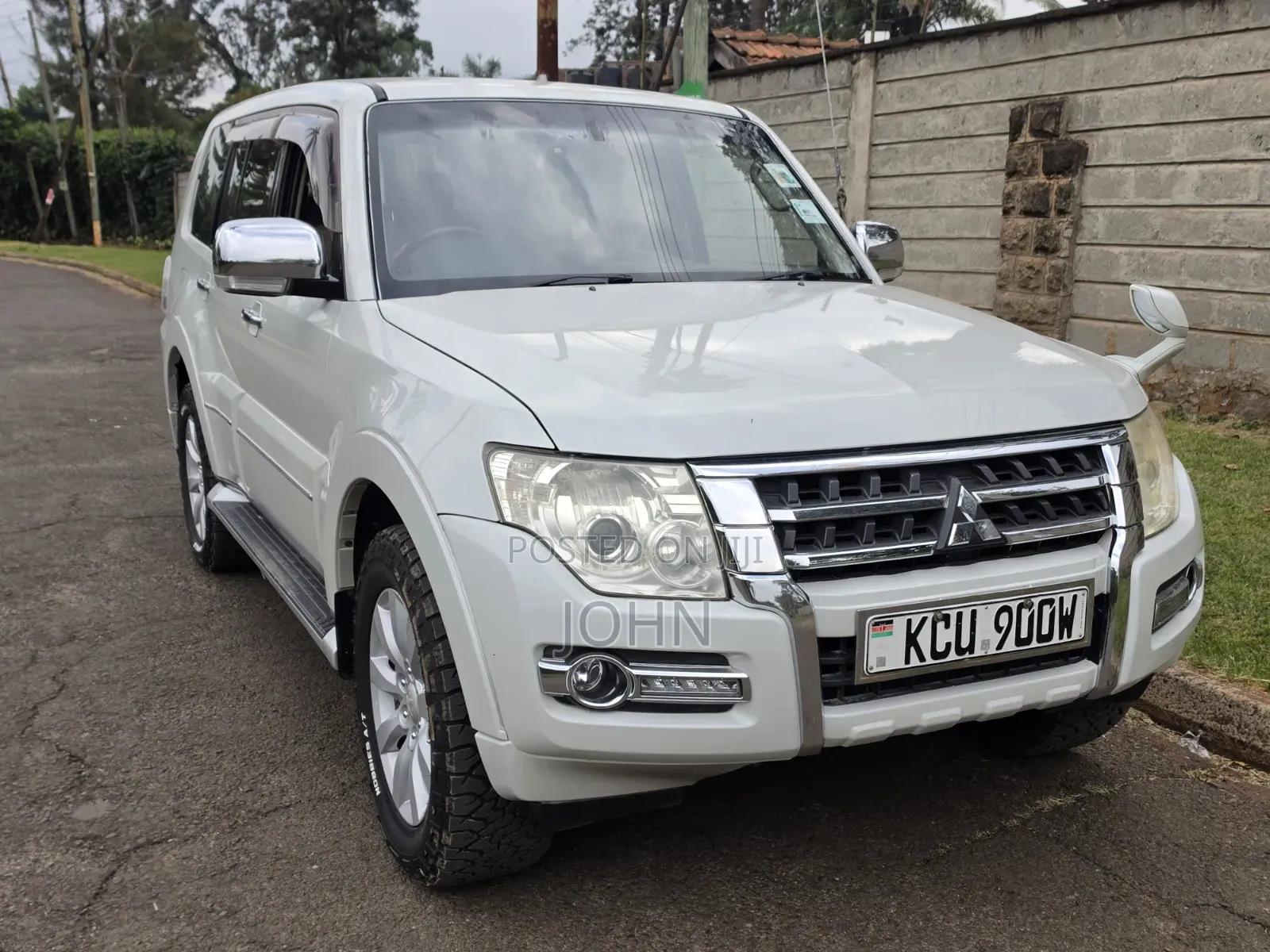 Mitsubishi Pajero 2011 Pearl