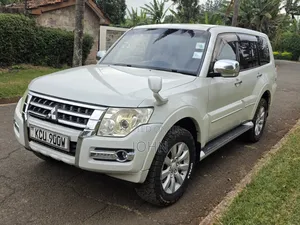 Mitsubishi Pajero 2011 Pearl