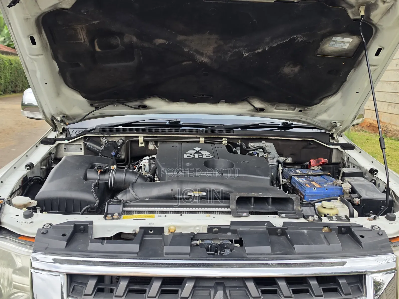 Mitsubishi Pajero 2011 Pearl