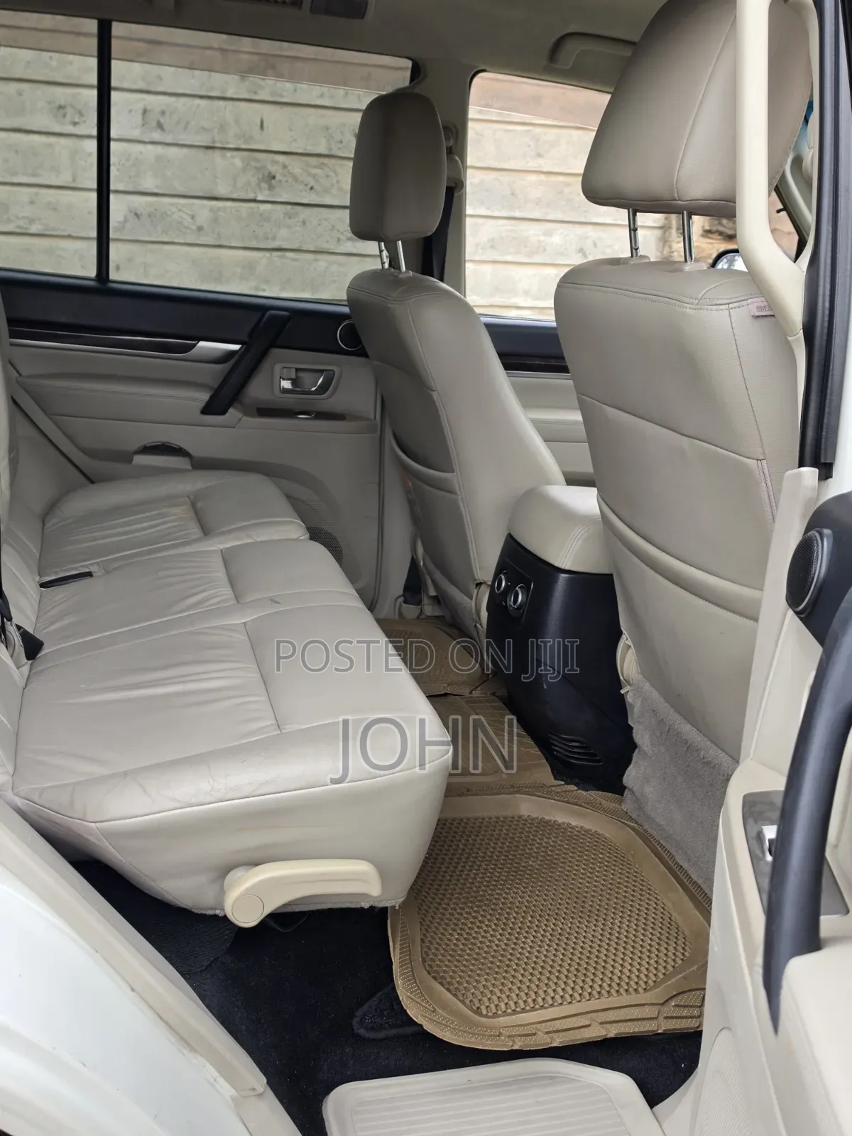 Mitsubishi Pajero 2011 Pearl
