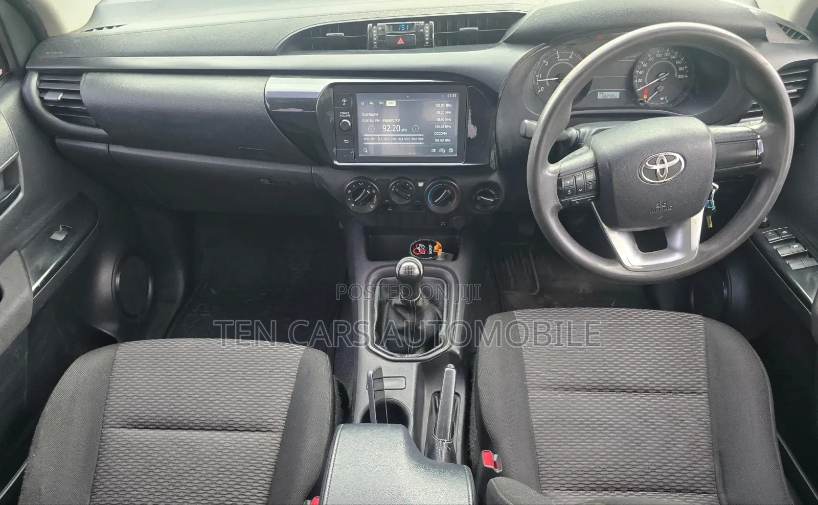 Toyota Hilux 2021 White