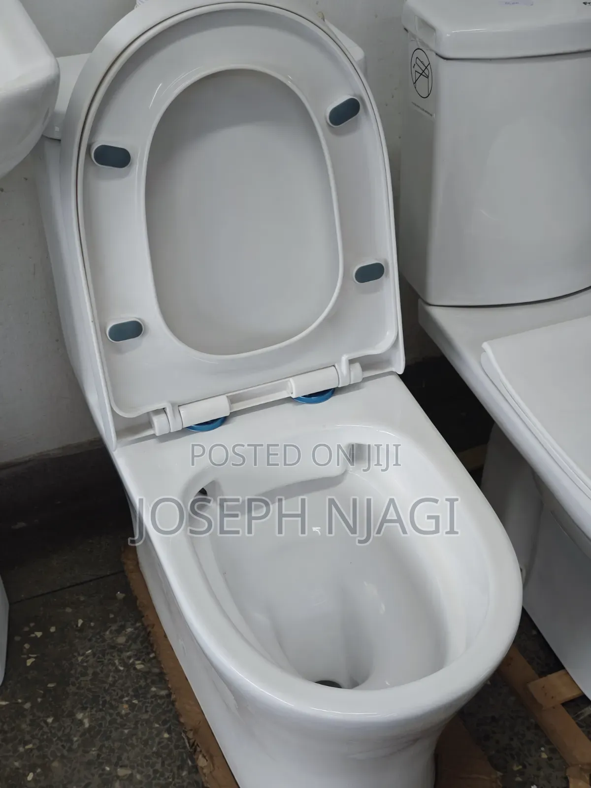 Close-Coupled Ceramic Toilet