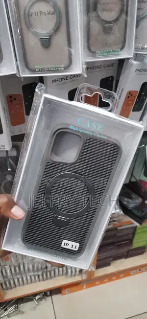 iPhone 11 Modern, Dark Grey Carbon Fiber-Style Cover