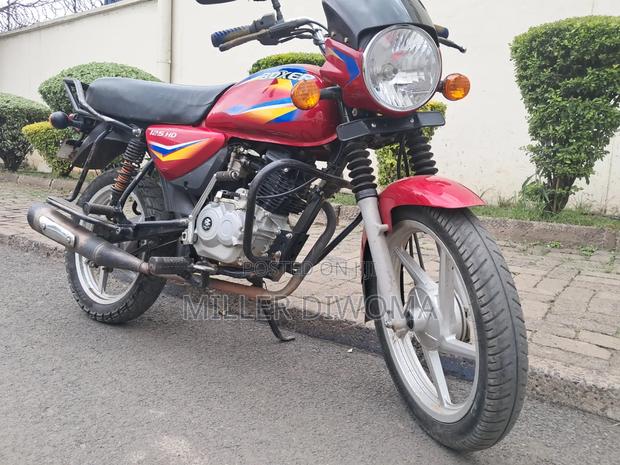 Bajaj Boxer 125 2025 Red - thumbnail 4