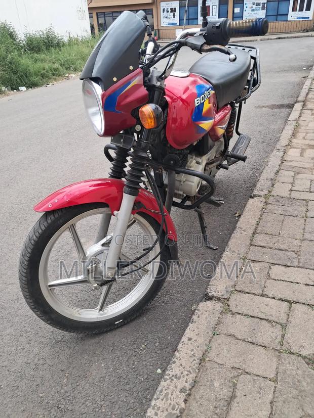 Bajaj Boxer 125 2025 Red - thumbnail 7
