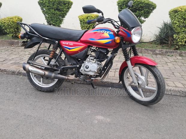 Bajaj Boxer 125 2025 Red - thumbnail 9