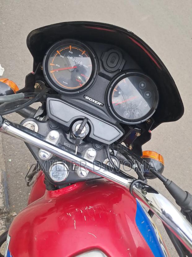 Bajaj Boxer 125 2025 Red - thumbnail 11