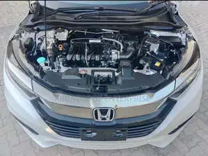 Honda Vezel 2019 White