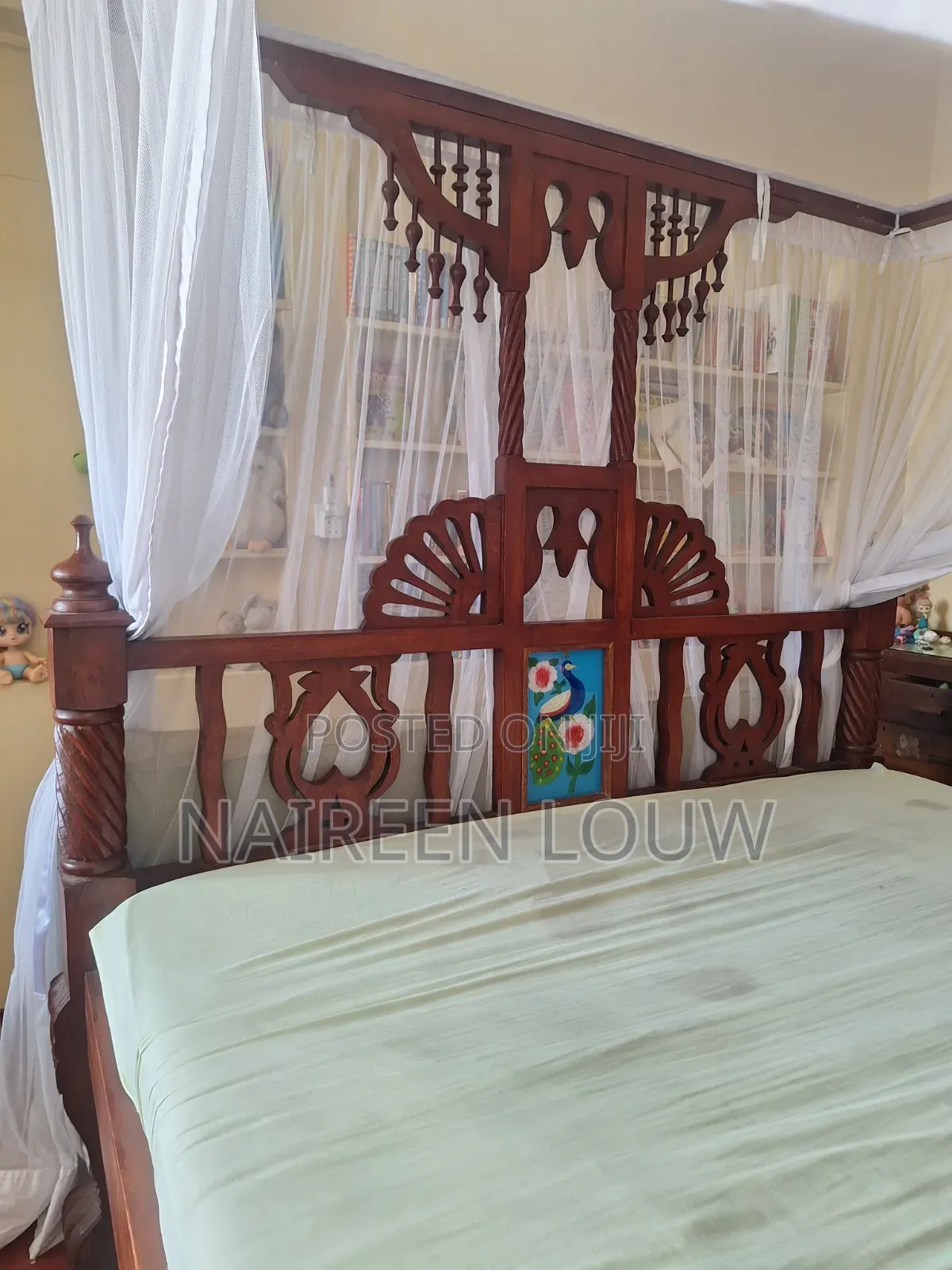 Pilipili Swahili Bed