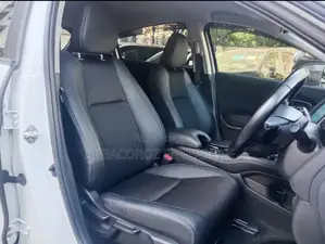 Honda Vezel 2019 White