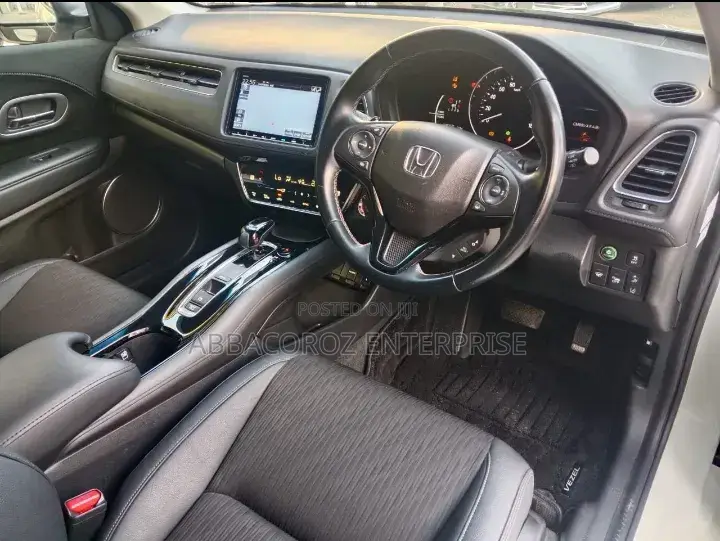 Honda Vezel 2019 White