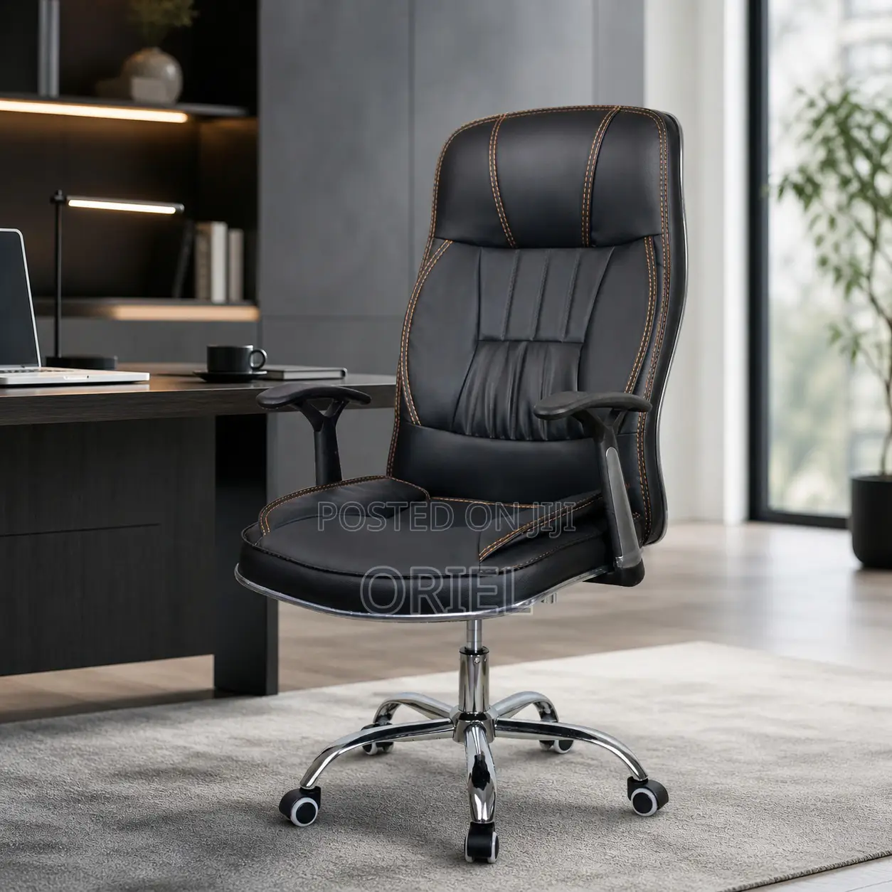 Office Chair : Executive Black Leather High-Back Office Chair