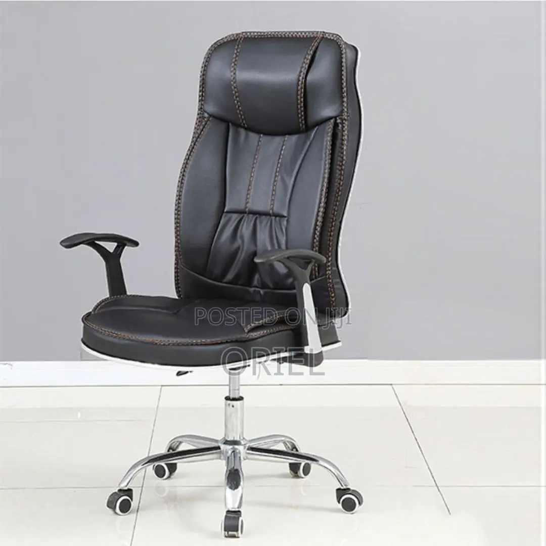 Office Chair : Executive Black Leather High-Back Office Chair