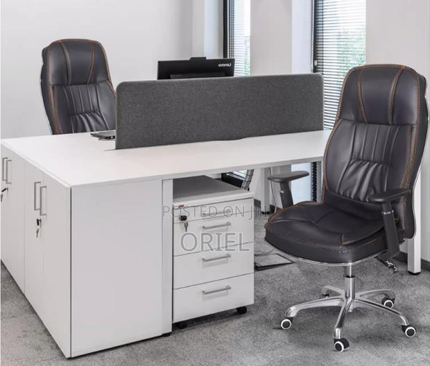 Office Chair : Executive Black Leather High-Back Office Chair - thumbnail 12