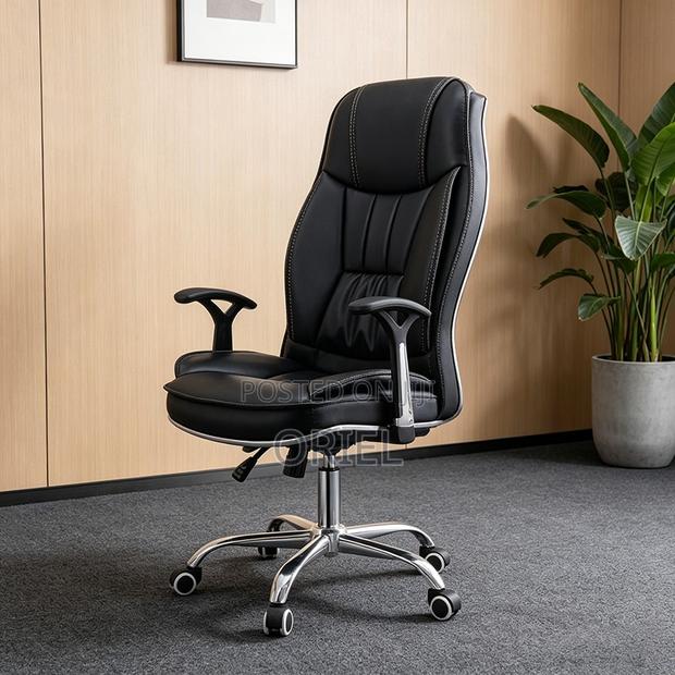 Office Chair : Executive Black Leather High-Back Office Chair - thumbnail 15
