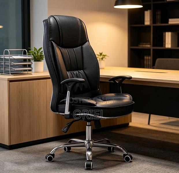 Office Chair : Executive Black Leather High-Back Office Chair - thumbnail 17