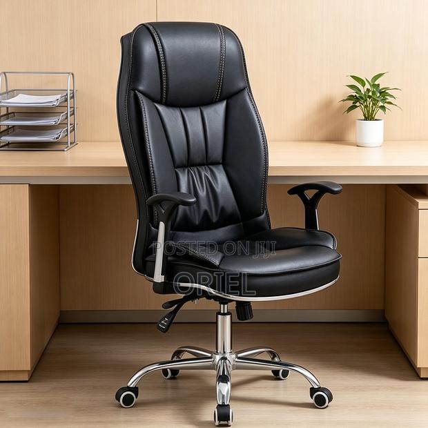 Office Chair : Executive Black Leather High-Back Office Chair - thumbnail 19