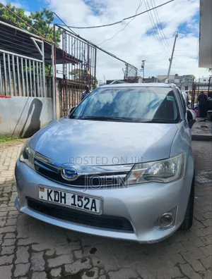 Toyota Corolla Fielder 2015 Silver