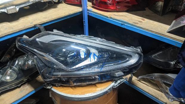 Sienta Headlight Part No.52-289 Xenon