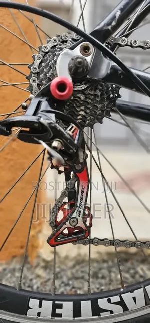 Extremely Light Aluminum/Carbon Road Bike