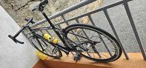 Extremely Light Aluminum/Carbon Road Bike