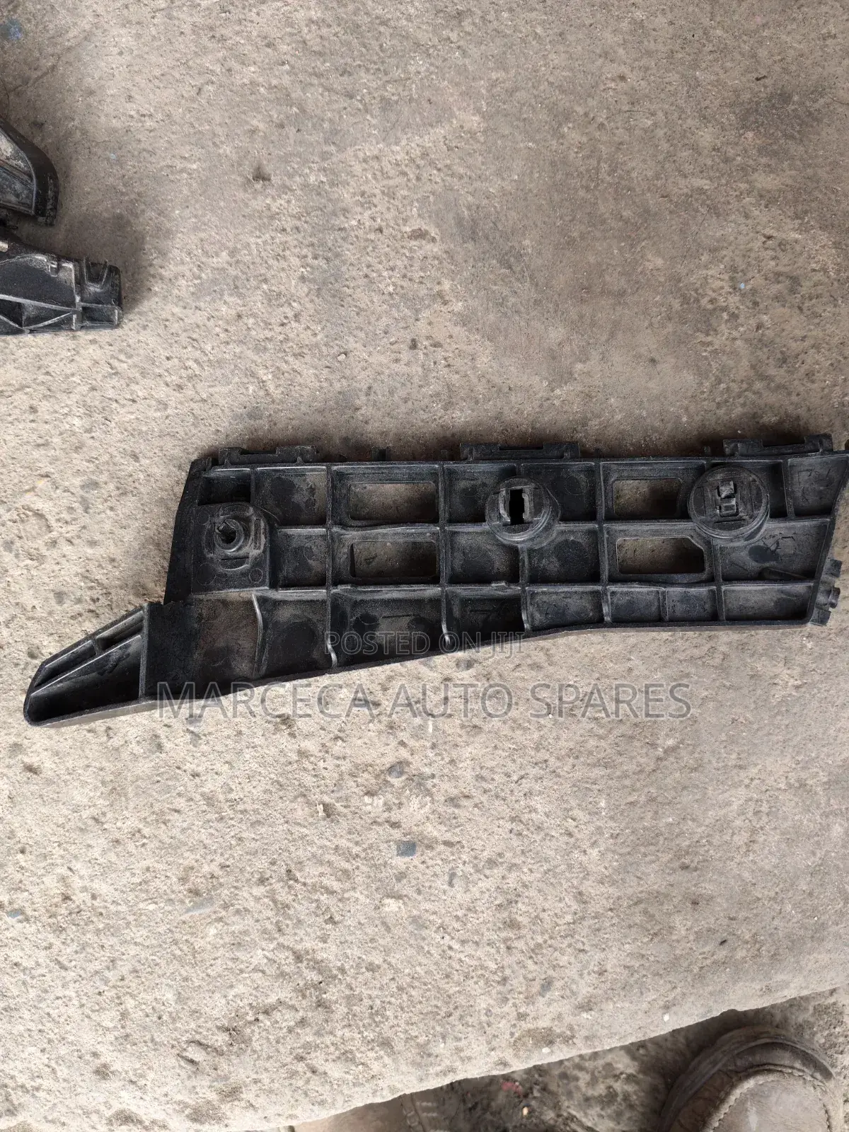 Genuine Toyota Prius Hybrid Front Bumper Slide Retainers