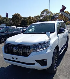 Toyota Land Cruiser Prado 2021 White