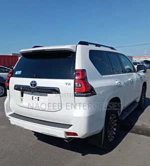 Toyota Land Cruiser Prado 2021 White
