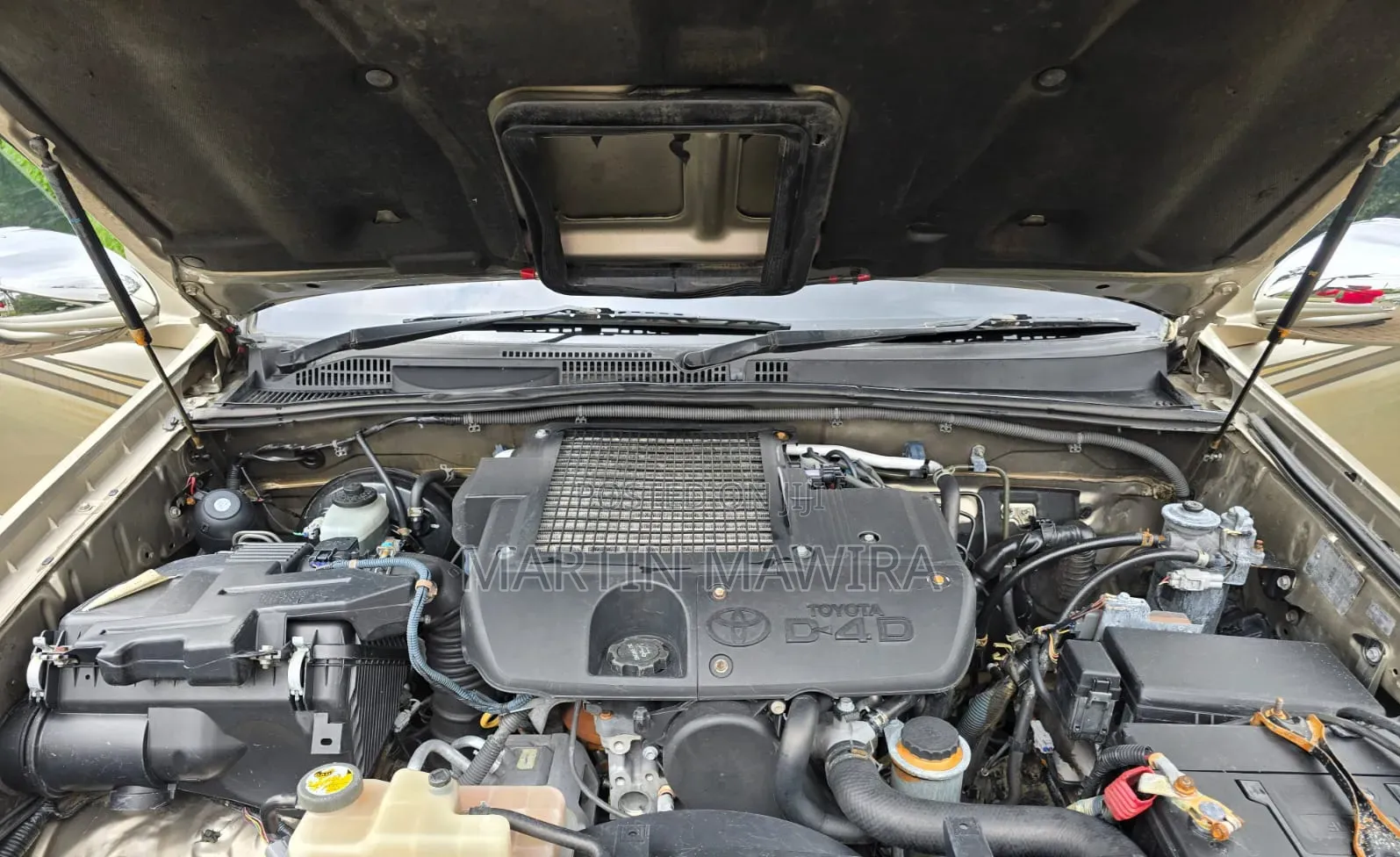 Toyota Land Cruiser Prado 2005 Gold
