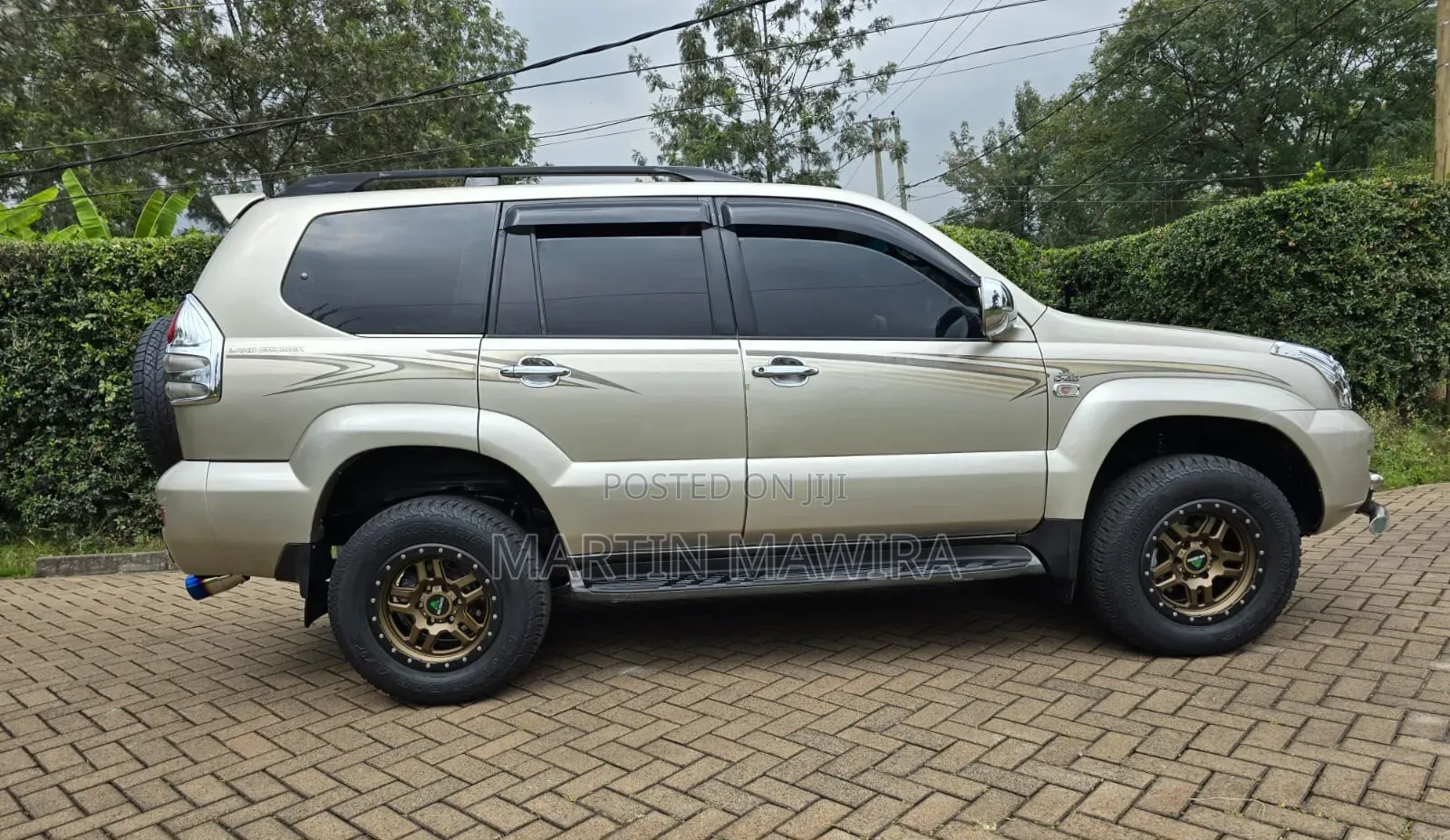 Toyota Land Cruiser Prado 2005 Gold