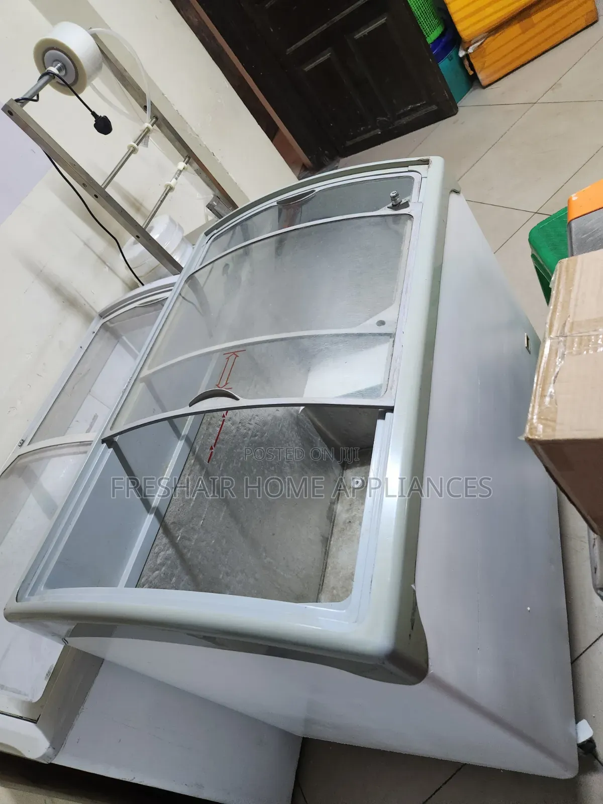 Exuk Display Freezer