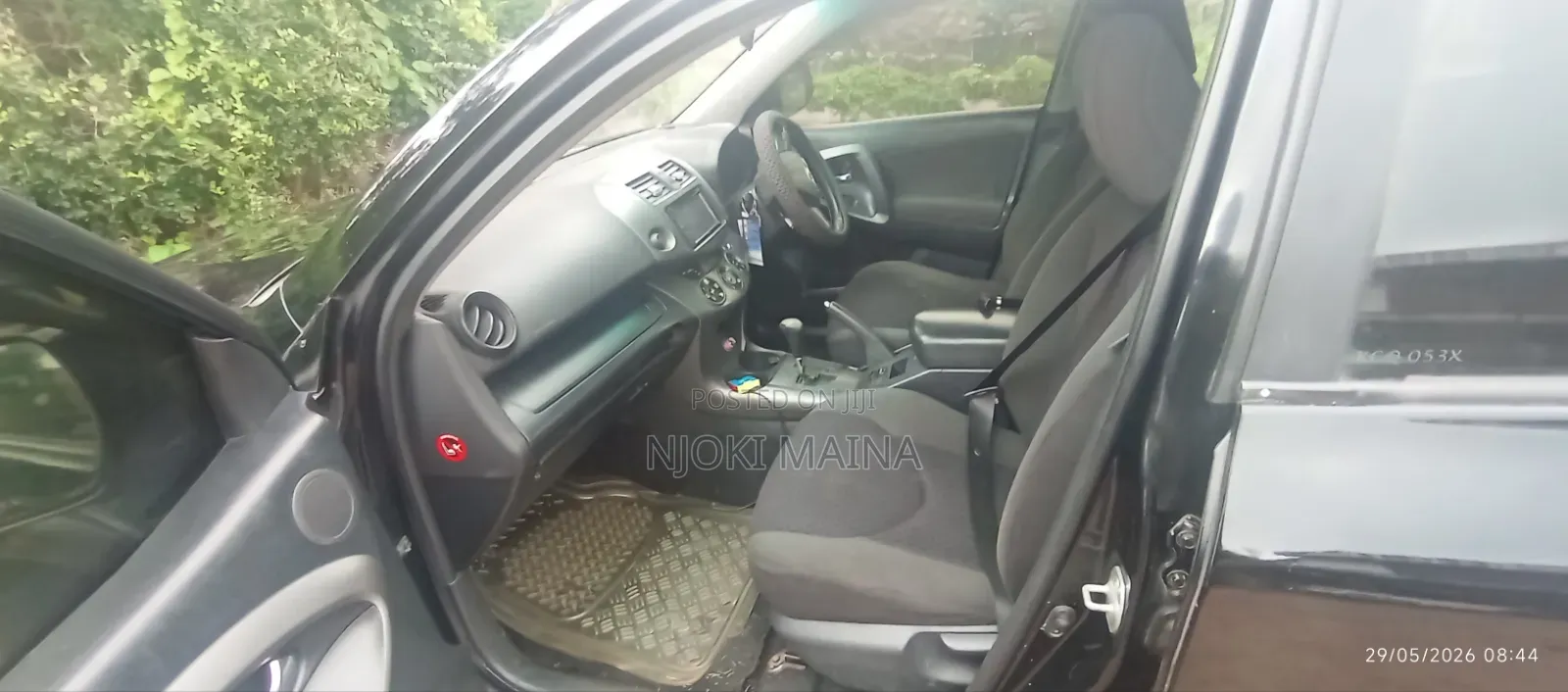 Toyota Vanguard 2011 Black