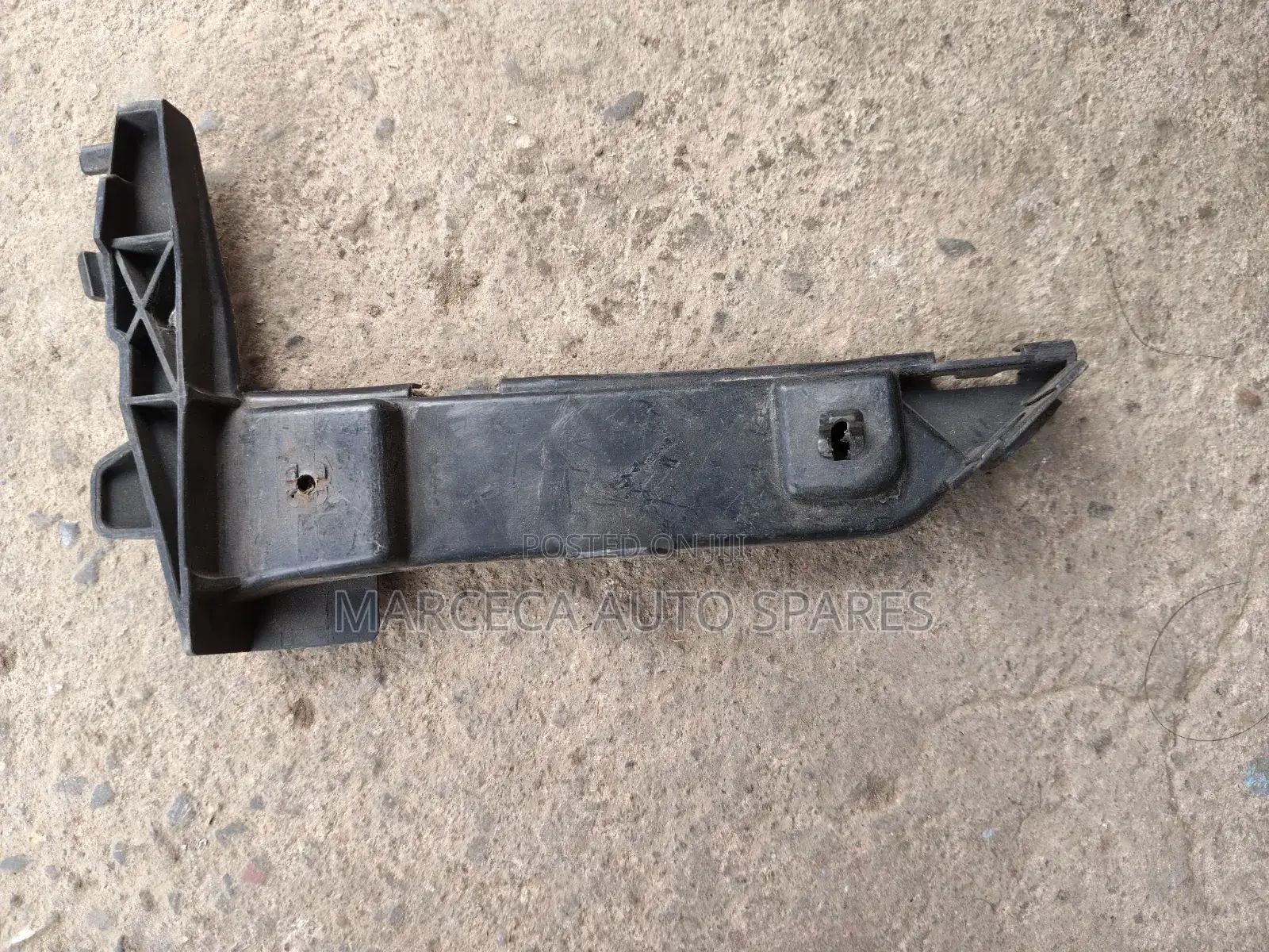 Toyota Raum Front Bumper Slide Retainers