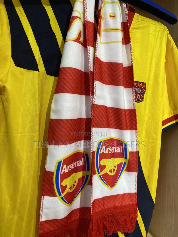 Arsenal Scarfs - main view