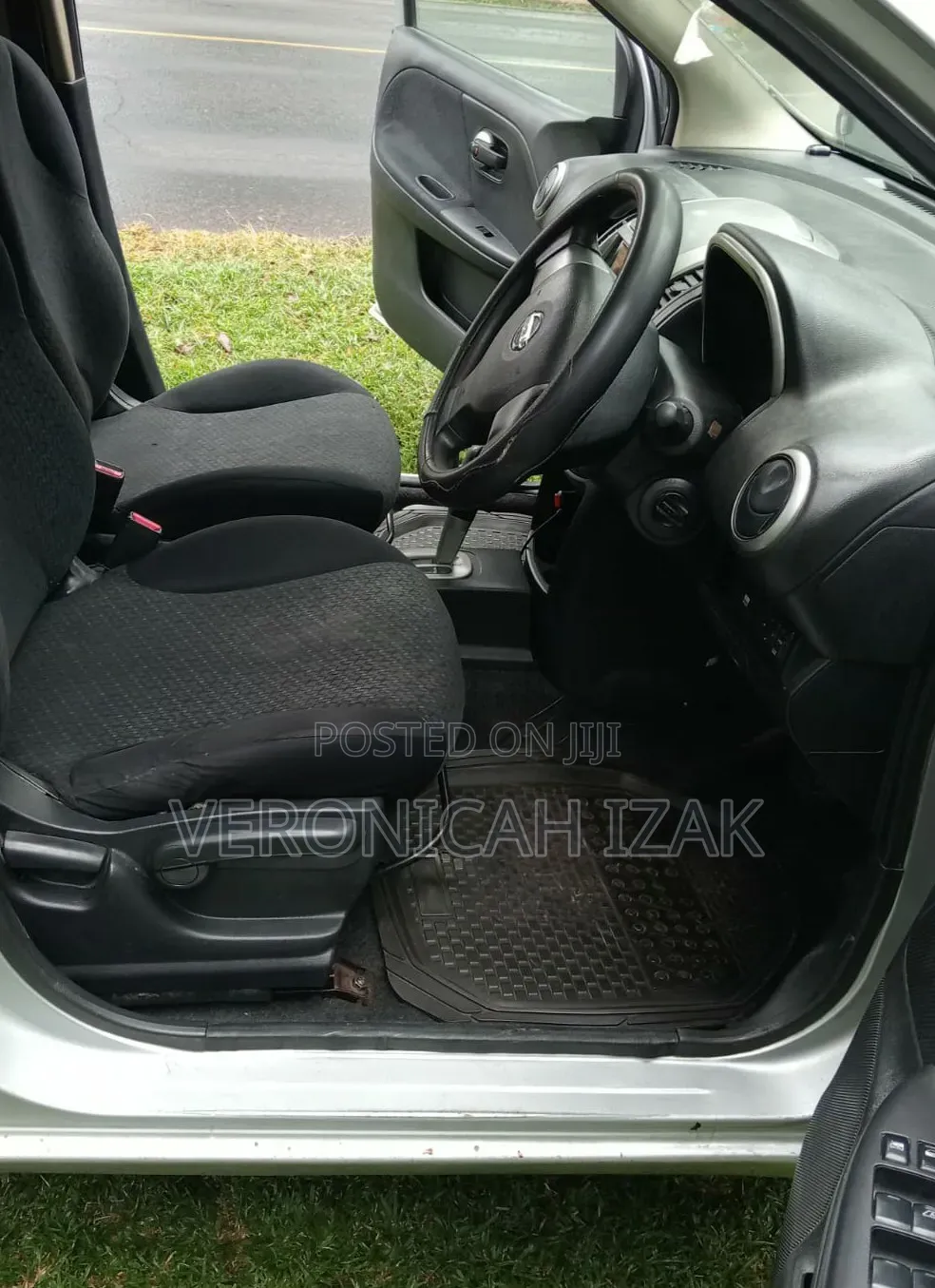 Nissan Note 2011 Silver