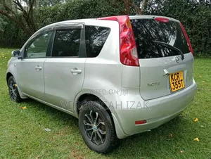 Nissan Note 2011 Silver