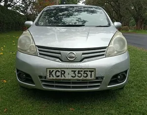 Nissan Note 2011 Silver