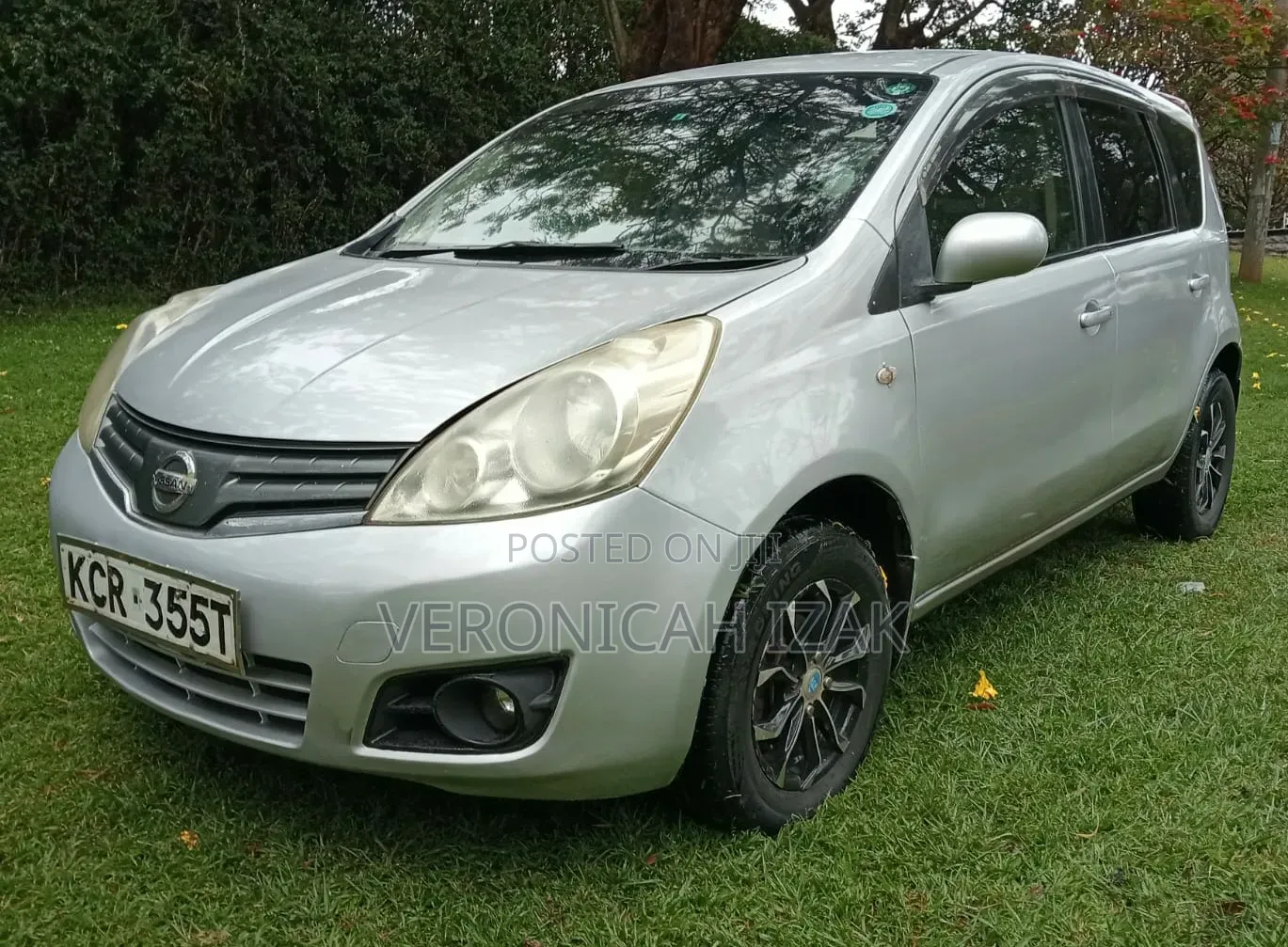Nissan Note 2011 Silver