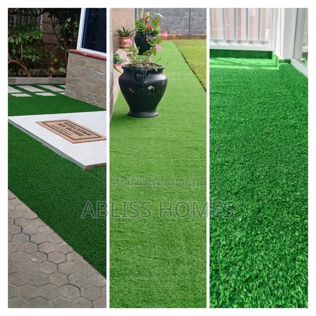 Green Grass Carpet