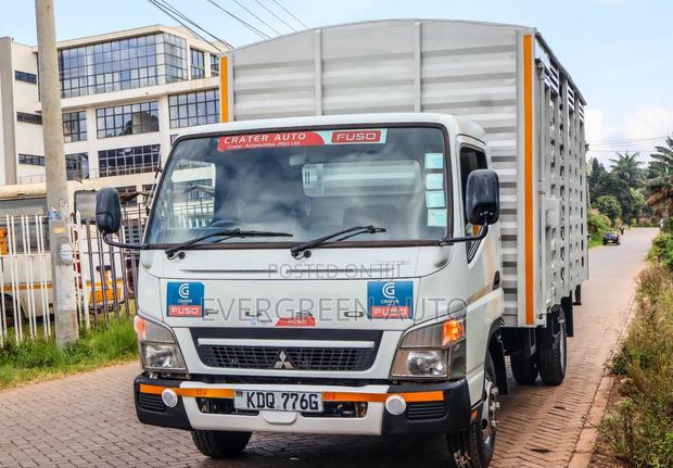 Mitsubishi Fuso Canter 2023 White