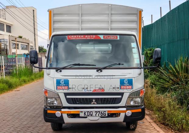 Mitsubishi Fuso Canter 2023 White - thumbnail 2