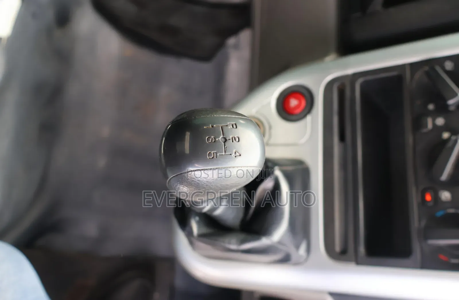 Mitsubishi Fuso Canter 2023 White