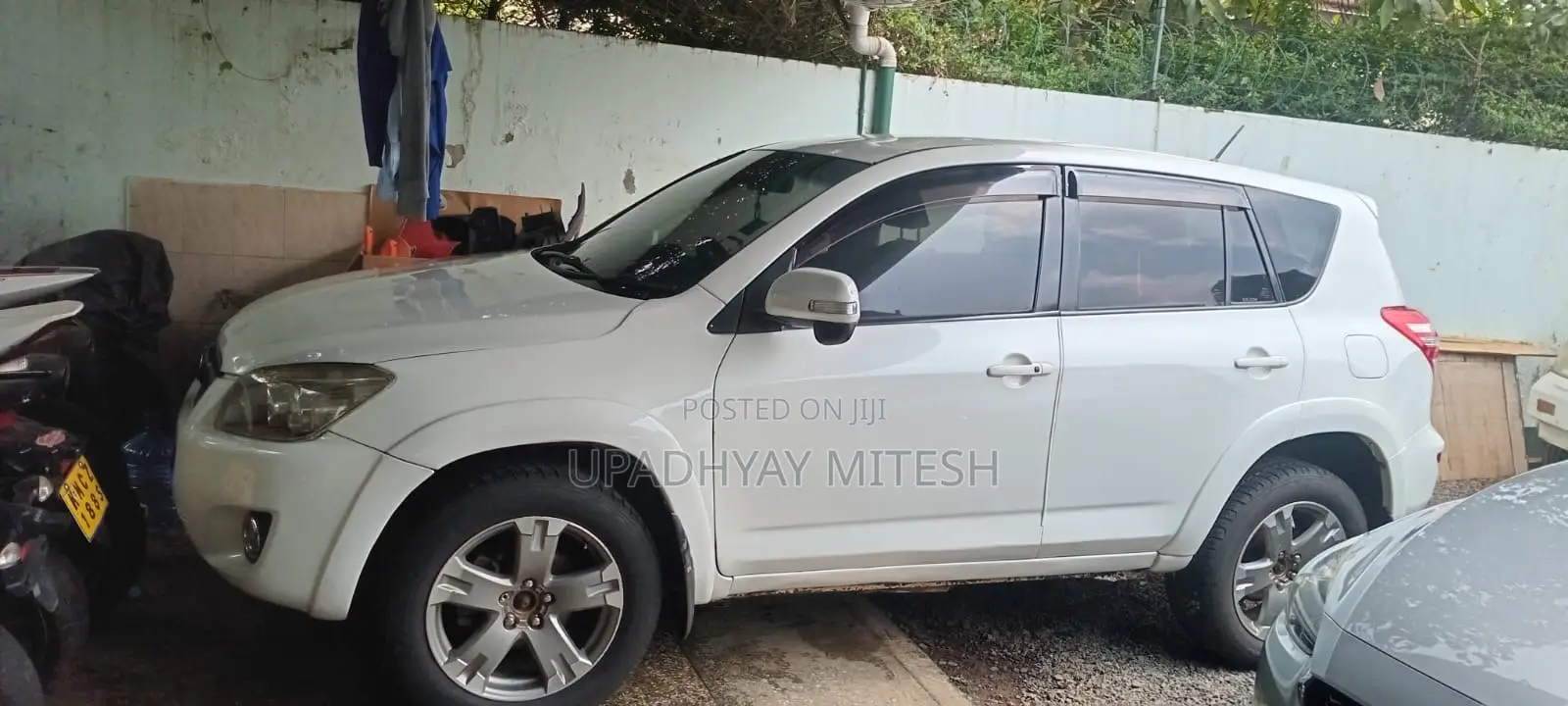 Toyota RAV4 2010 White