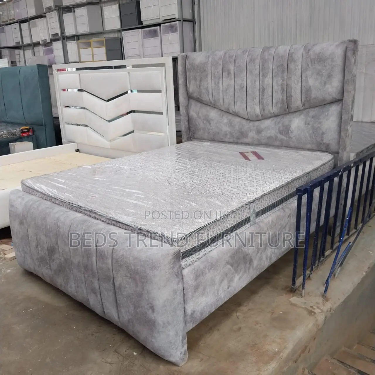 5 by 6 Grey Chester Bed With Padded Headboard