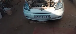 Toyota Fun Cargo 2000 White