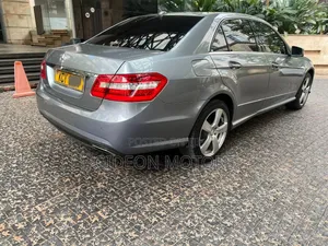 Mercedes-Benz E250 2013 Silver