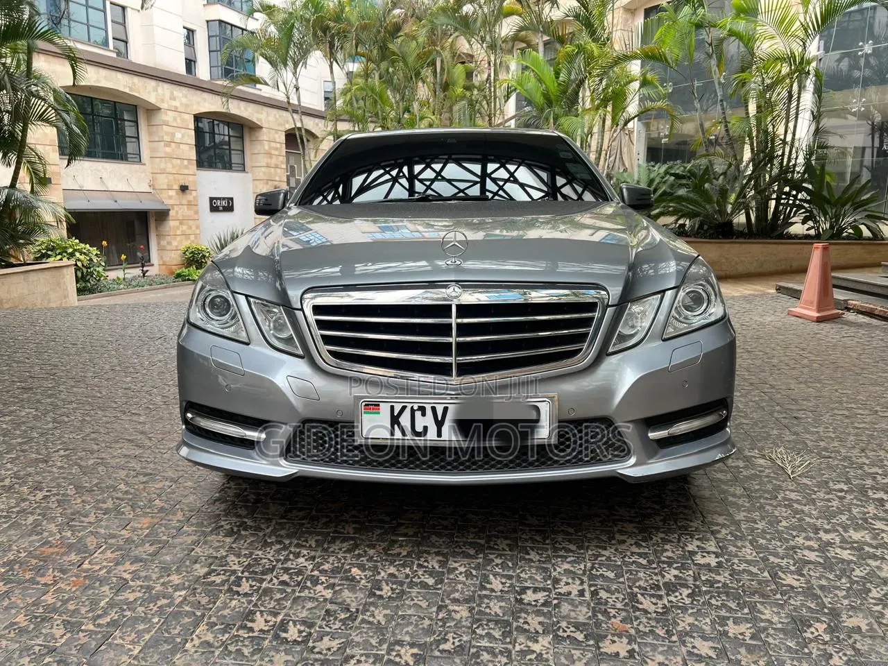 Mercedes-Benz E250 2013 Silver