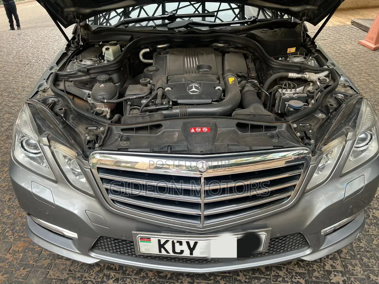 Mercedes-Benz E250 2013 Silver