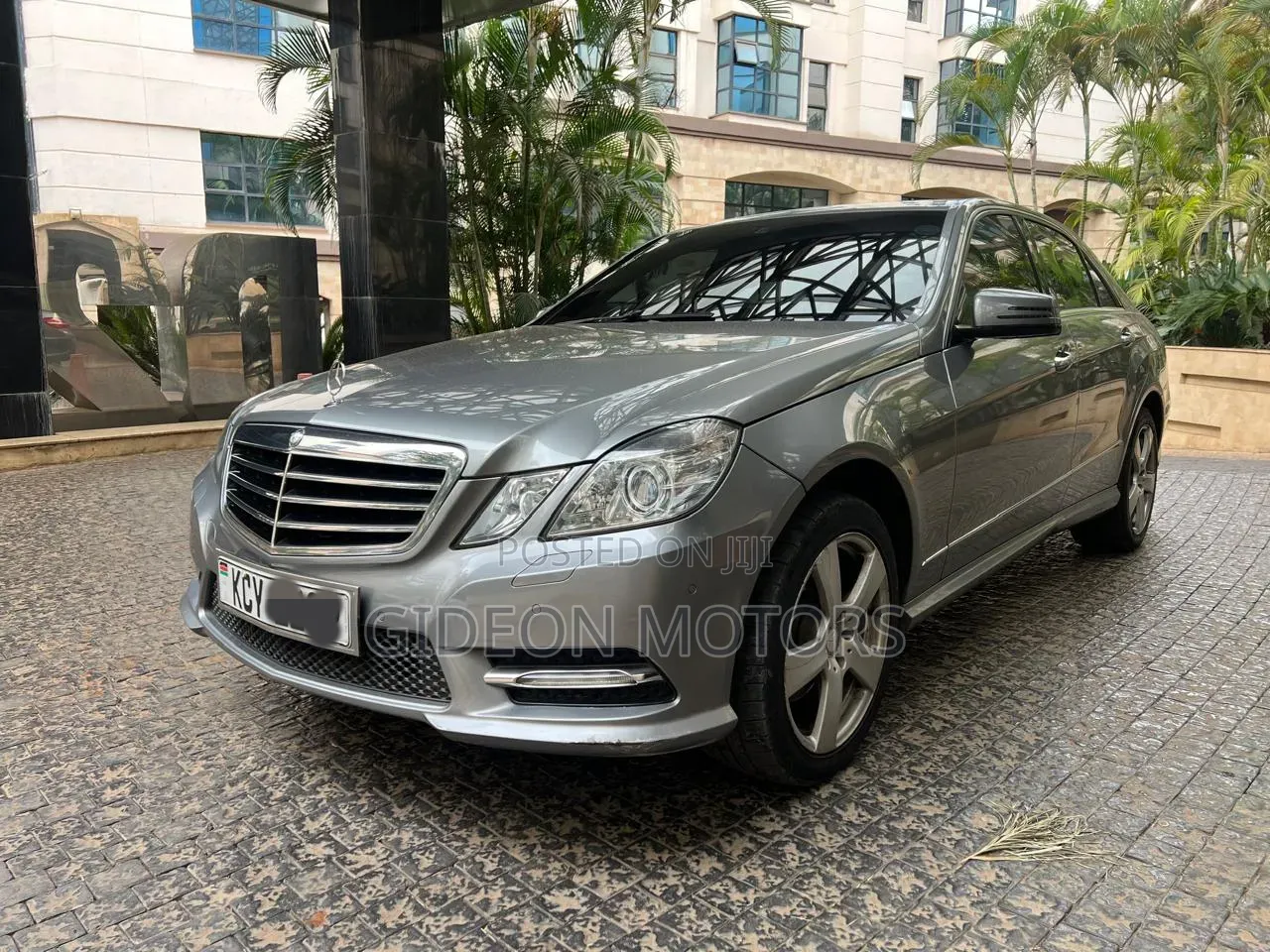 Mercedes-Benz E250 2013 Silver
