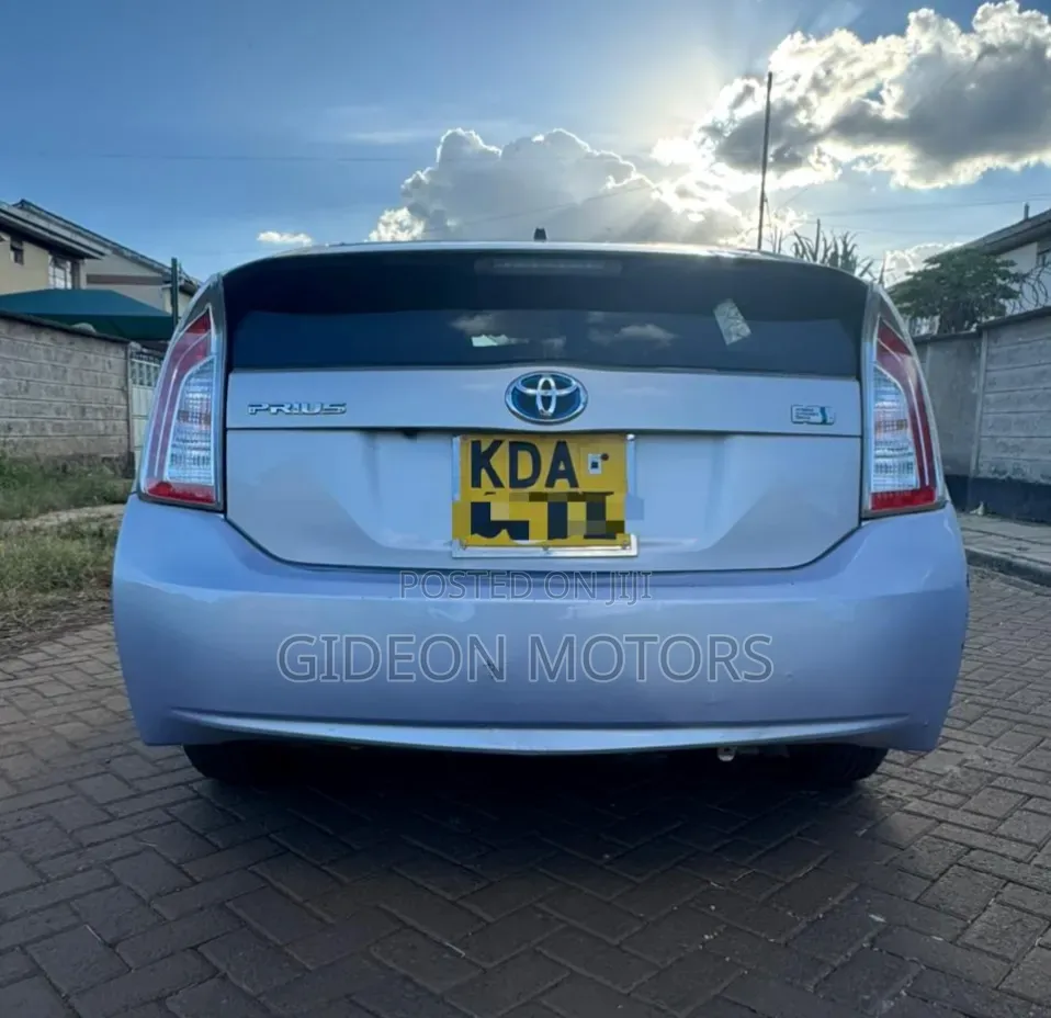 Toyota Prius 2014 Blue
